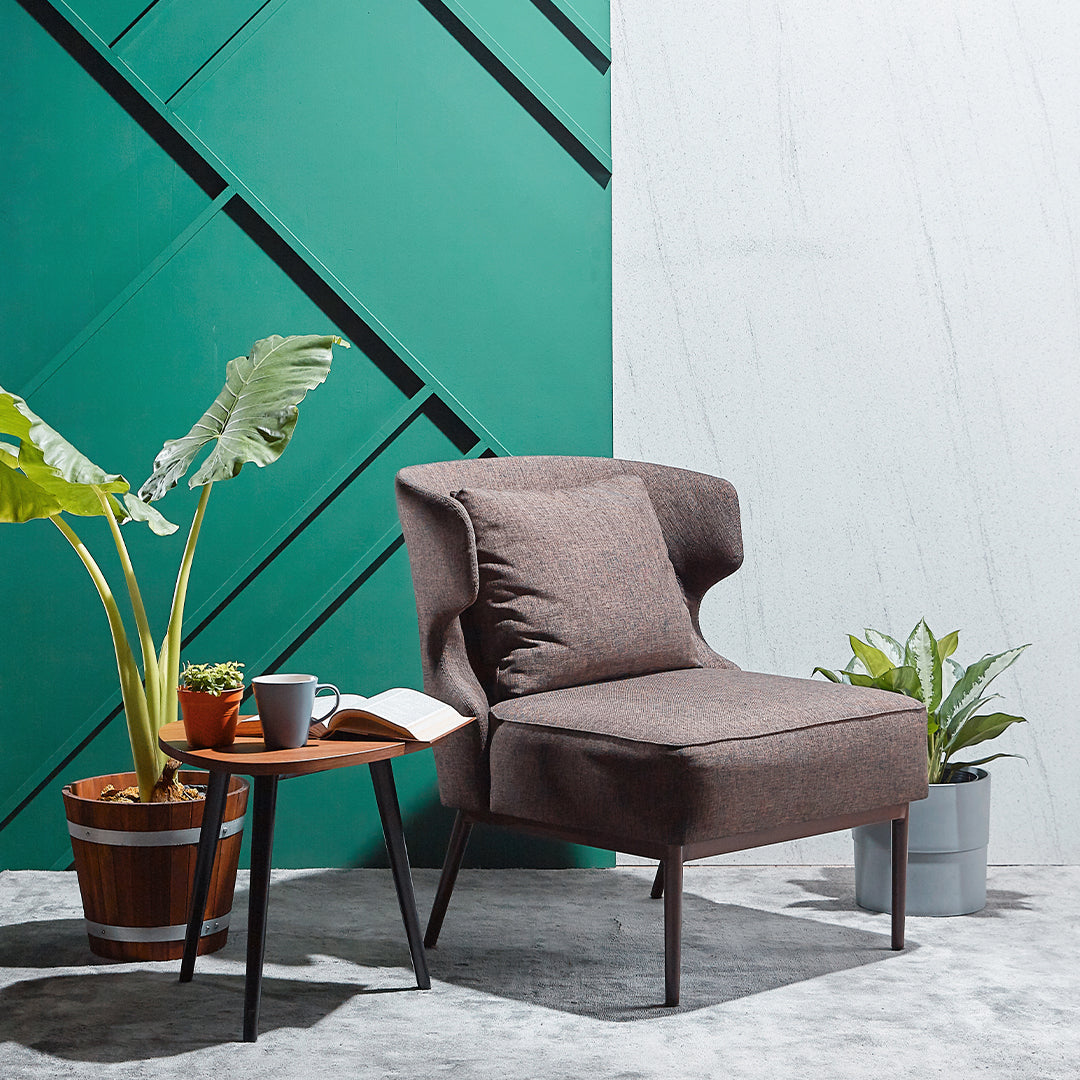 Choosing the Perfect Armchair: Balancing Comfort and Space in Your Living Room