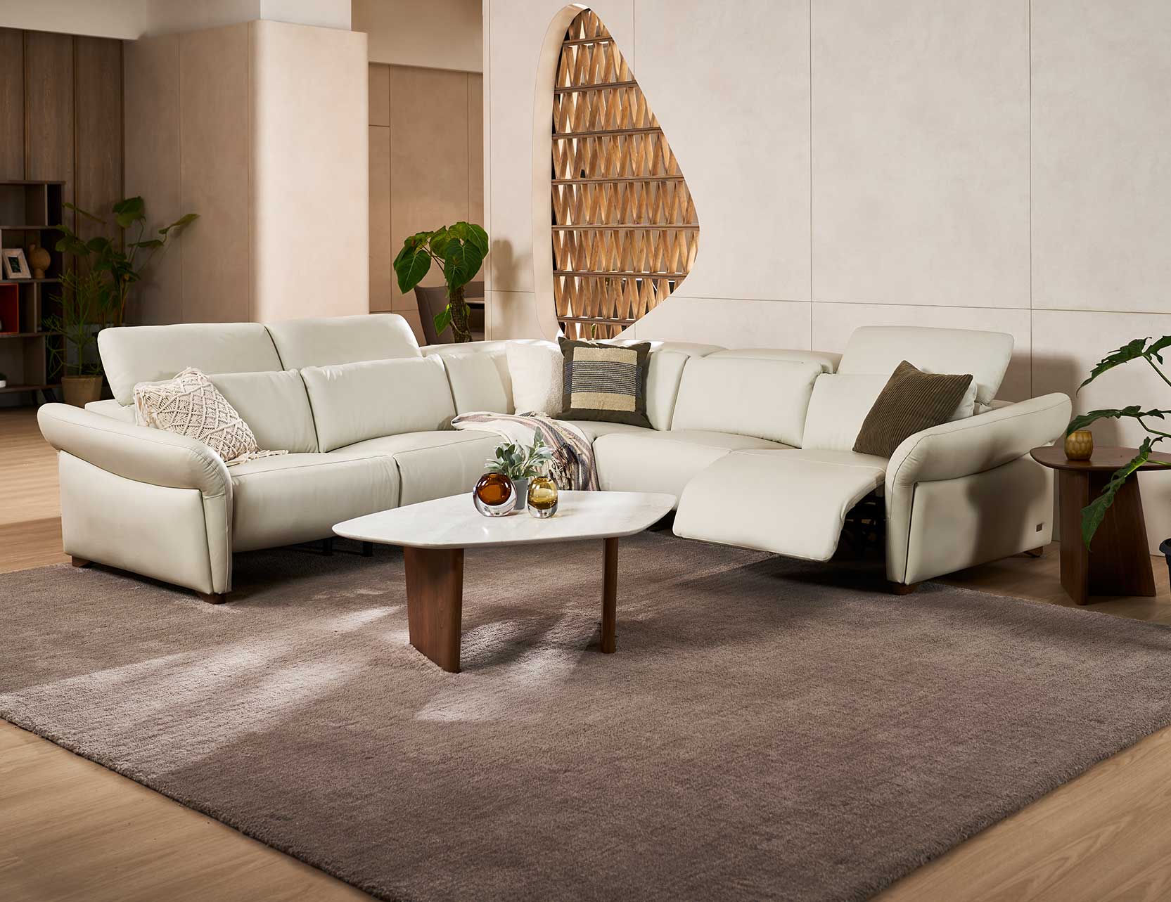 Phil sofa highlighting seating comfort and proportions